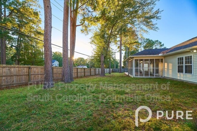 Building Photo - 3000 Twin Oaks Way