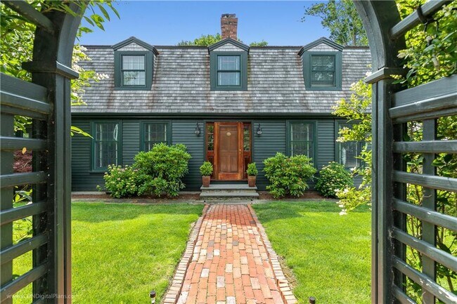 Building Photo - 99 Coggeshall Ave