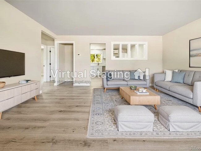 Building Photo - 715 Miller Ct