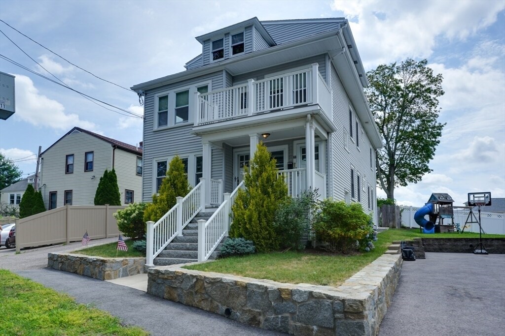 Primary Photo - 68 Green St
