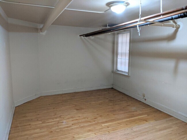 Foto del edificio - 1452 Oak Ave