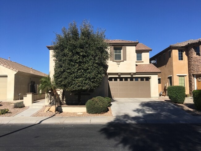 Building Photo - 300 W Wisteria Pl