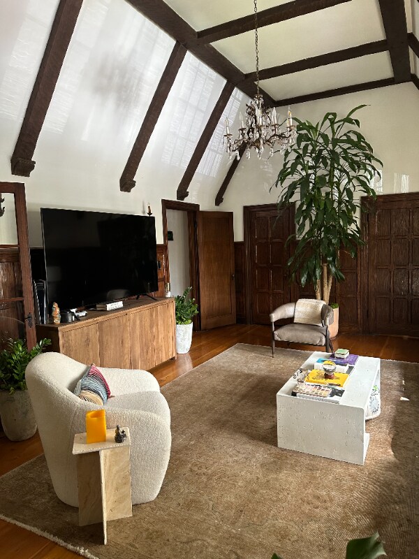 Foto del edificio - 425 N Sycamore Ave