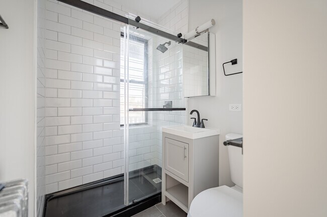 Foto del edificio - 4329 N Hermitage Ave