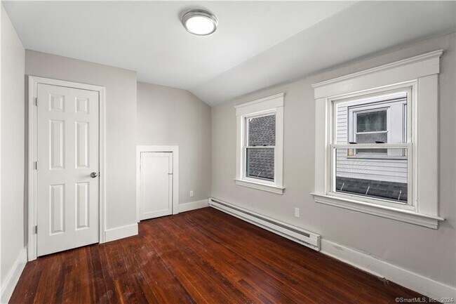 Building Photo - 313 Washington Ave