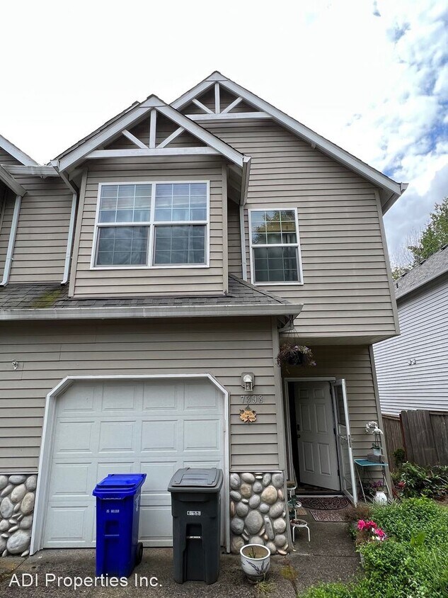 Primary Photo - 3 br, 2.5 bath House - 7398 NE Shaleen St.