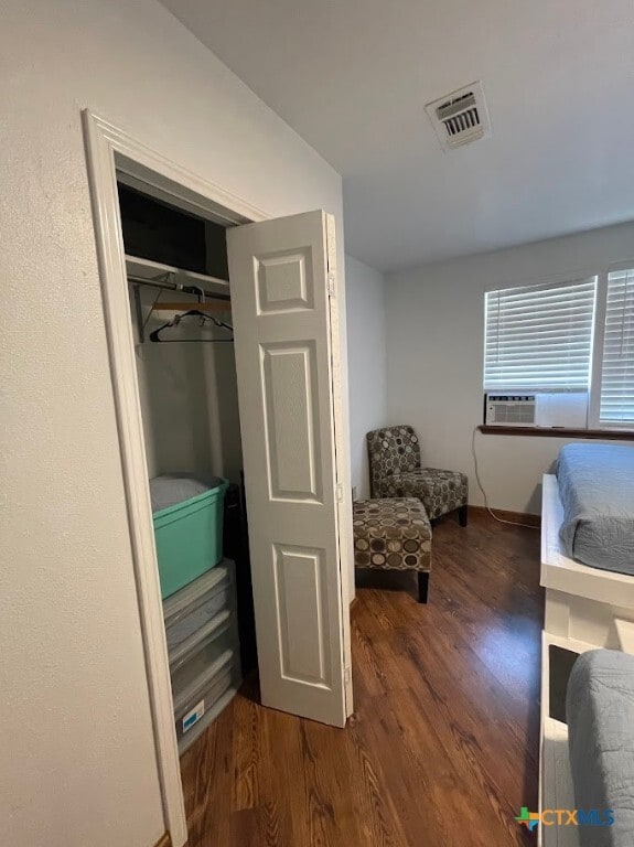 Building Photo - 685 Eastview Dr