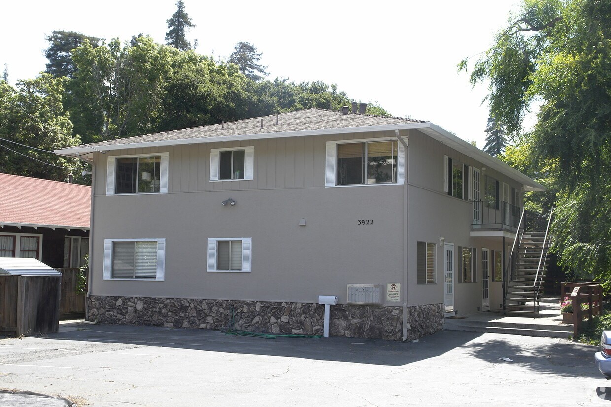 Building Photo - 3922 Canon Ave