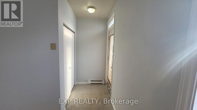 Building Photo - 185 Dalhousie St