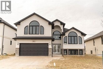 Building Photo - 21 Noble CRT