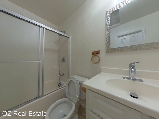 Building Photo - 7 br, 4 bath House - 5086 55th Place