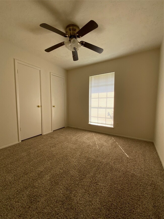 Building Photo - 1366 Stevenage Ln