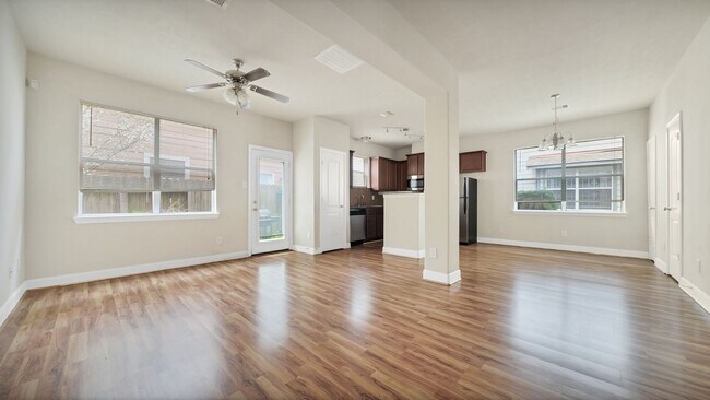 Foto del edificio - 3738 Ashford Villa Ln