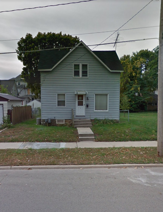 Front - 125 6th St NE