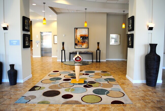 Foto del edificio - $1450 Fully Furnished 1BR 1BA Unit Downtow...