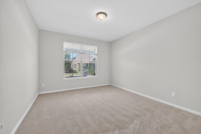 Building Photo - 2017 Miramar Dr