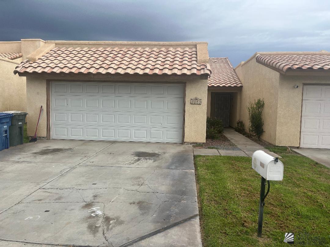 Foto principal - 2222 E 27th Ln