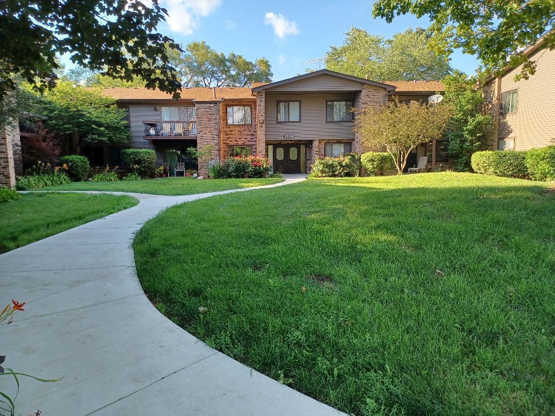 Primary Photo - 1132 E Randville Dr