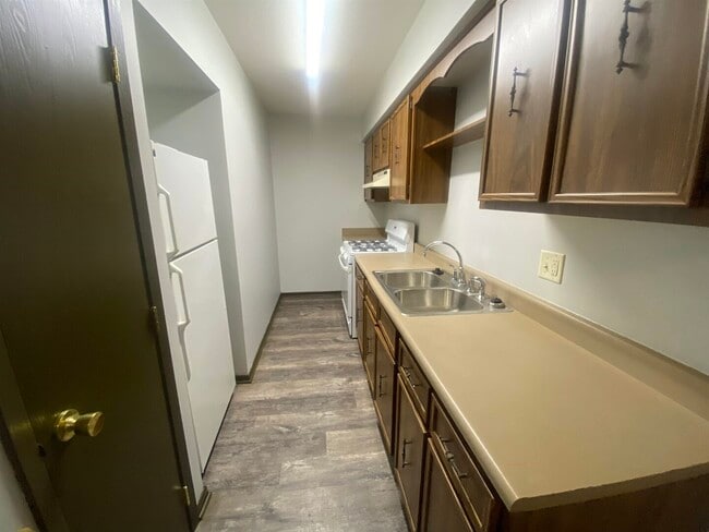 Foto del edificio - 1326 E 38th St