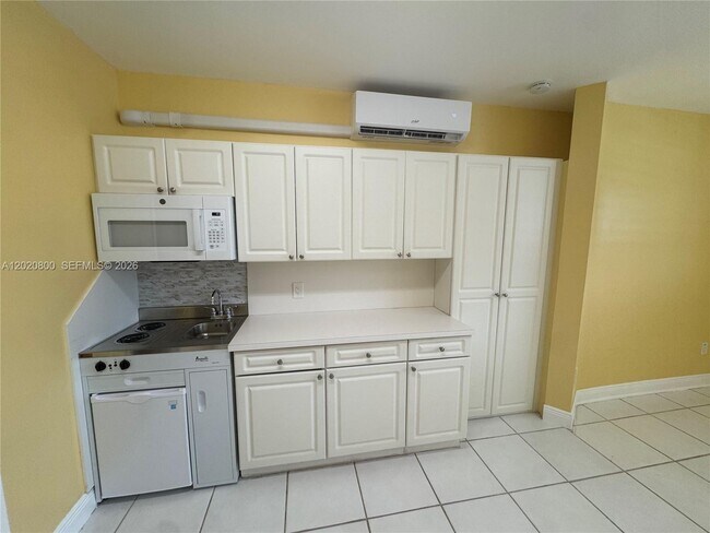 Foto del edificio - 8605 SW 106th St