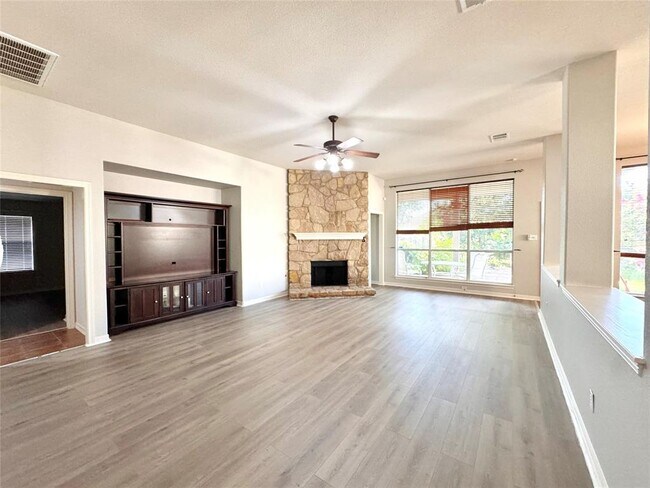 Building Photo - 13809 Field Spar Dr