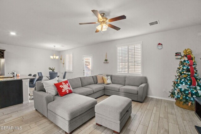 Foto del edificio - 12261 Desert Dove Ave