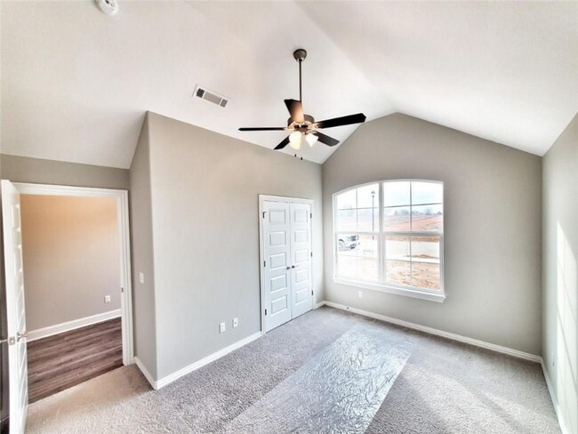 Building Photo - 5422 Overcrest Ave