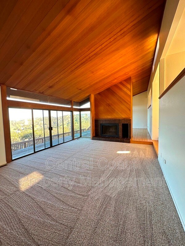 Building Photo - 24575 Paseo Privado