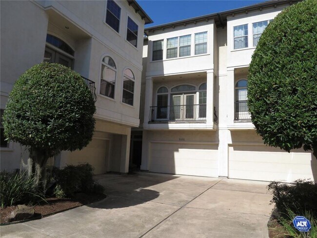 Photo - 5908 Center St House