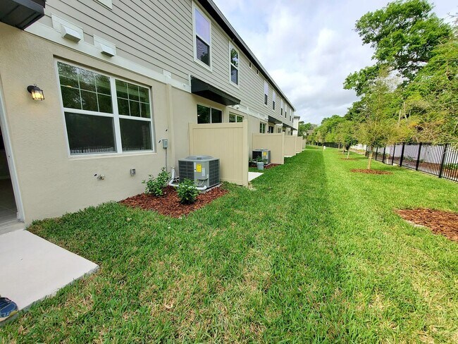 Foto del edificio - 1578 Grand Rue Dr