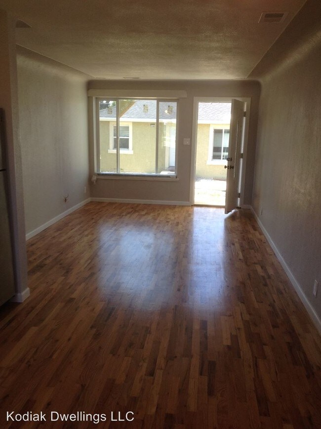 Foto del edificio - 2 br, 1 bath Apartment - 740 Hazel CT
