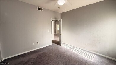 Building Photo - 830 Carnegie St
