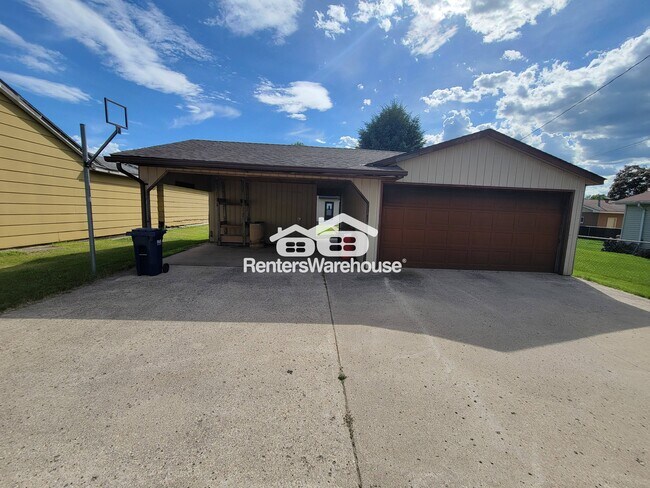 Foto del edificio - 1320 N Jefferson St