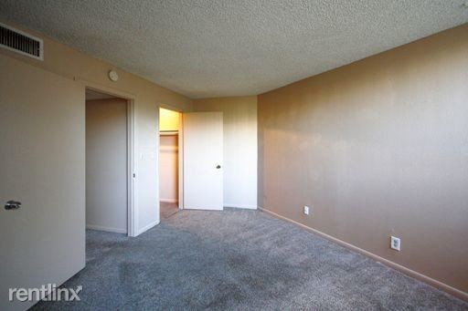 Building Photo - 1 br, 1 bath  - 1821vN CONGRESS AVE