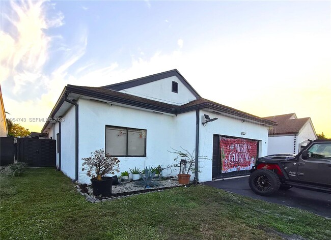 Building Photo - 8122 NW 187th Terrace