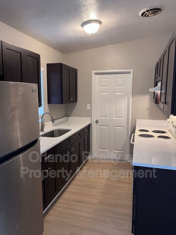 Building Photo - 5613 Elon Dr