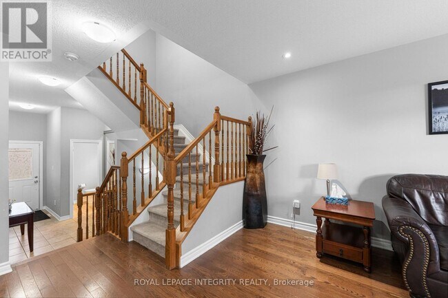 Building Photo - 410 Goldenbrook Way