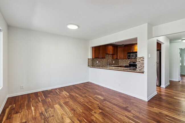 Foto del edificio - 10410 NE 32nd Pl