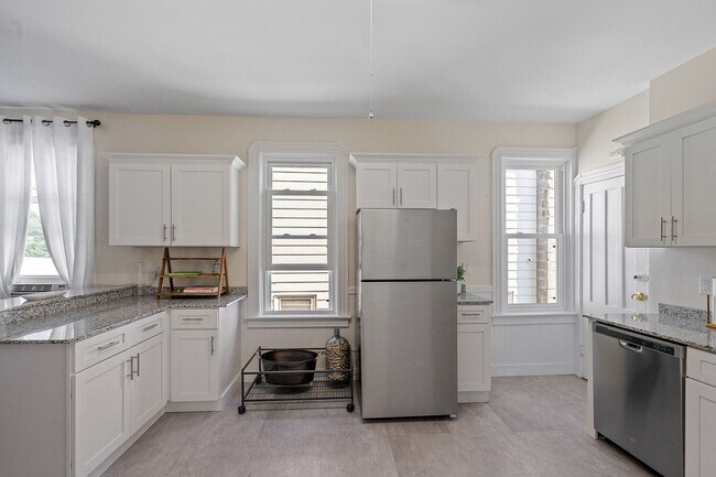 Foto del edificio - Rexford Main Street