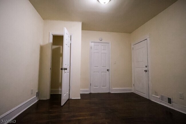 Foto del edificio - 405 S 12th St