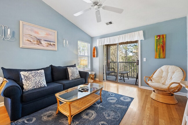 Foto del edificio - 598 Blue Stem Dr