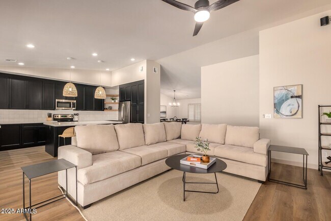 Foto del edificio - 15805 N 60th Way