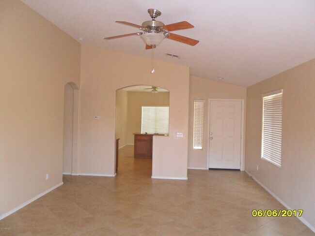 Building Photo - 24852 W Huntington Dr