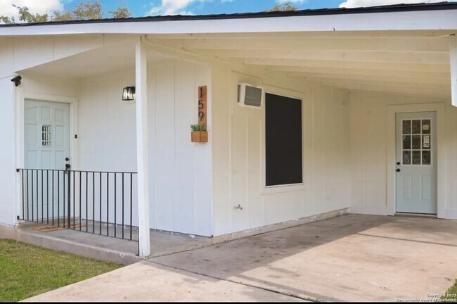 Foto del edificio - 159 Wayfarer Pl