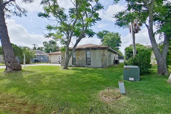 Foto del edificio - 308 Wildwood Dr