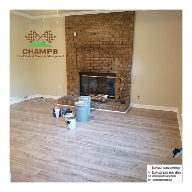 Foto del edificio - 402 Toronto Dr