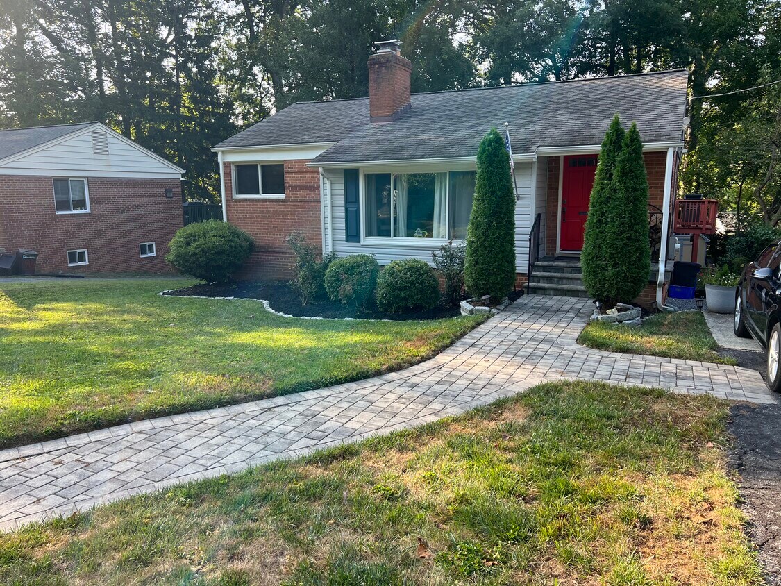 Primary Photo - 3132 Plyers Mill Rd