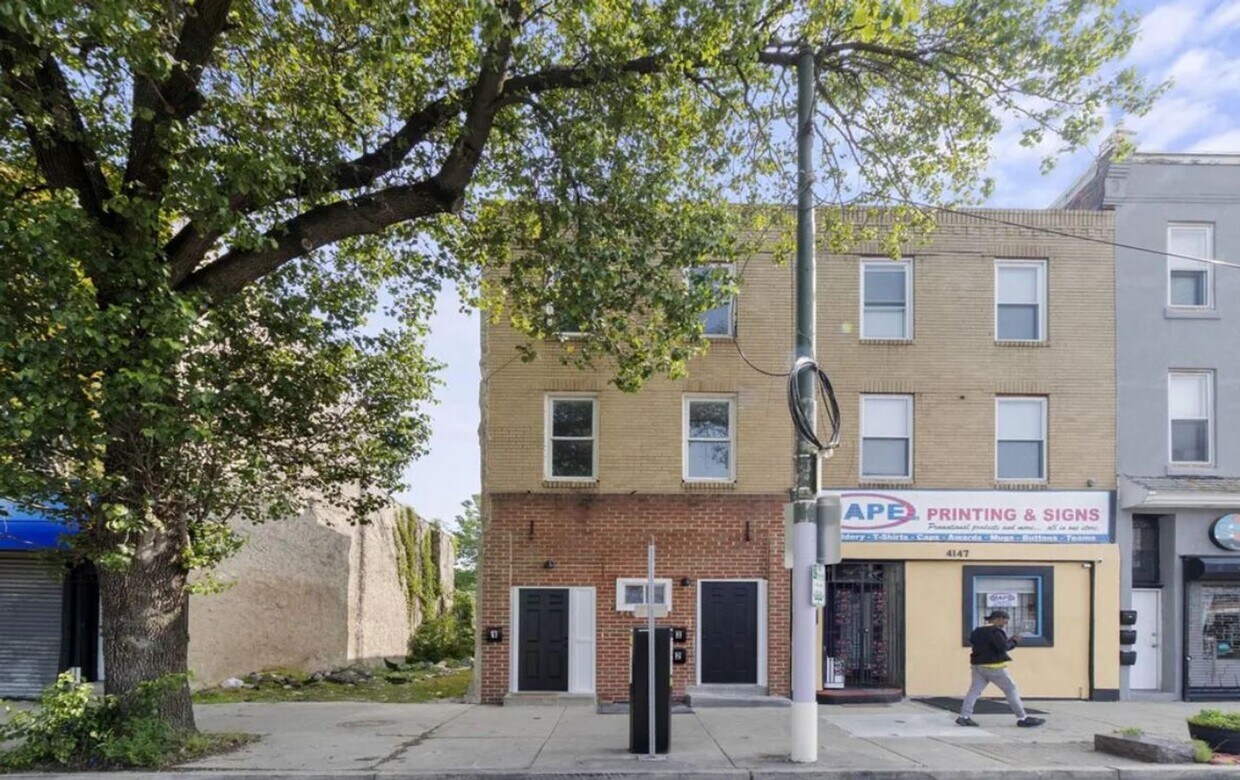 Foto principal - 4149 Lancaster Ave