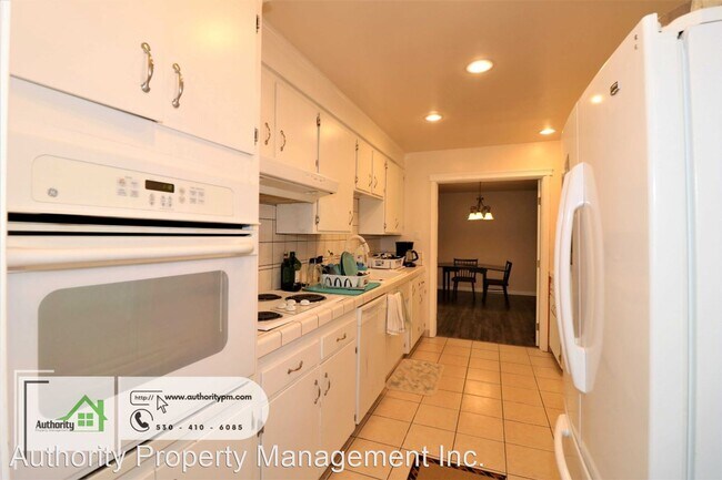 Building Photo - 3 br, 1 bath House - 1107 4Th St