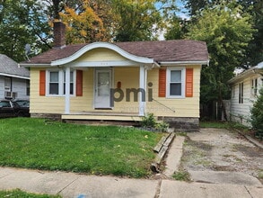 Building Photo - 1609 E Johns Ave